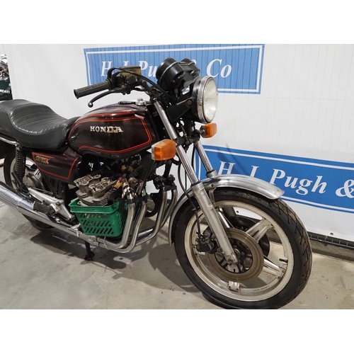 893 - Honda CB750K motorcycle. 1981. 748cc. Engine dismantled, not complete. Stored for over 25 years. Reg... 