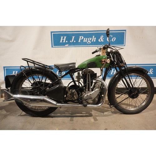 709 - BSA 350 OHV motorcycle. 1931. 349cc. Frame no. Y5/556. Engine No. Y6/298. Good compression. Reg. LXS... 