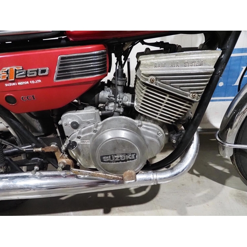 783 - Suzuki GT250 motorcycle. 1973. 250cc Engine No. GT25030843. Frame No. 30617. Reg. FRA 986L. V5