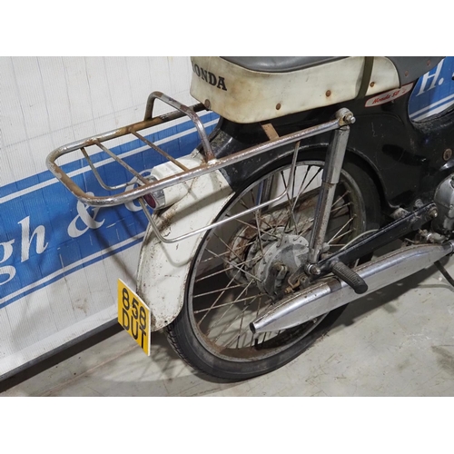 784 - Honda C310 moped. 49cc. Frame No. C310-A32104. Reg. 858 DUT. No docs