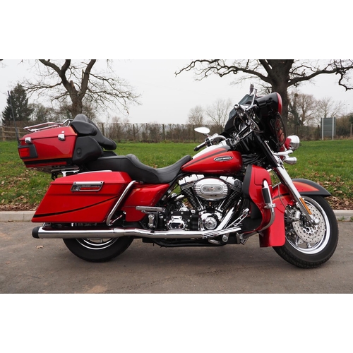 896 - Harley Davidson Flhtcuse 2 Electra Glide motorcycle. 1800cc. 2007. Runs & rides. Recent service. Top... 