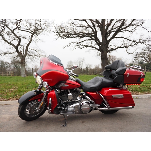 896 - Harley Davidson Flhtcuse 2 Electra Glide motorcycle. 1800cc. 2007. Runs & rides. Recent service. Top... 