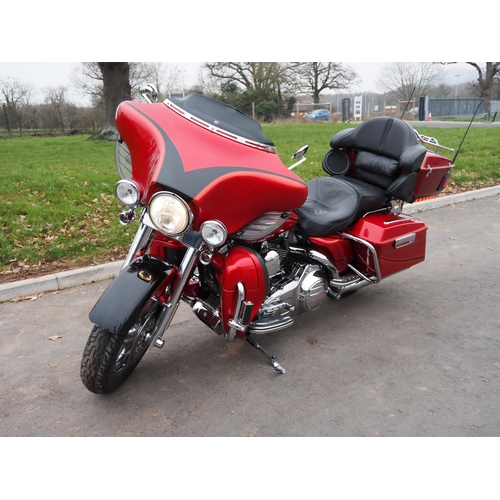 896 - Harley Davidson Flhtcuse 2 Electra Glide motorcycle. 1800cc. 2007. Runs & rides. Recent service. Top... 