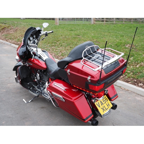 896 - Harley Davidson Flhtcuse 2 Electra Glide motorcycle. 1800cc. 2007. Runs & rides. Recent service. Top... 