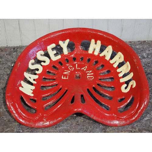 1052 - Cast iron seat - Massey Harris England