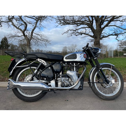 916 - Velocette Venom motorcycle. 498cc. 1957. Has been running but will need recommissioning. Reg. 484 CP... 