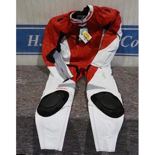 636 - 1 Piece red and white racing leathers, Swag brand, size XXL, brand new in bag