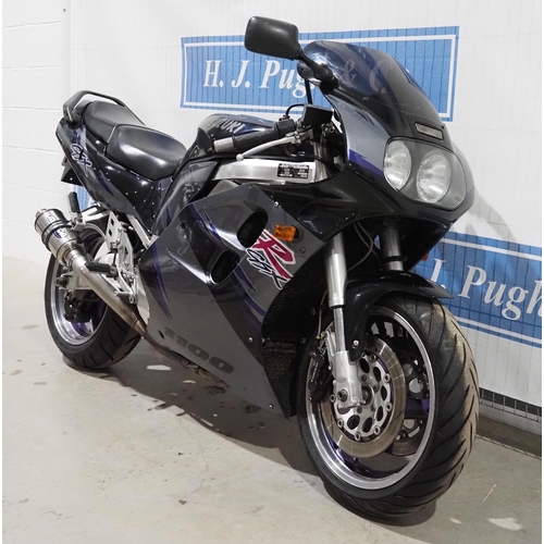 921 - Suzuki GSXR motorcycle. 1993. 1074cc. Good overall condition, does require recommissioning, but was ... 