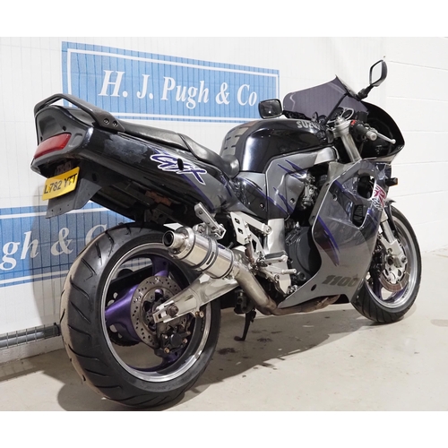 921 - Suzuki GSXR motorcycle. 1993. 1074cc. Good overall condition, does require recommissioning, but was ... 