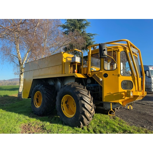 1607 - County FC1004 tractor. 1972.  Genuine 268hrs from new. 18x26 Goodyear tyres. Winch tractor built for... 