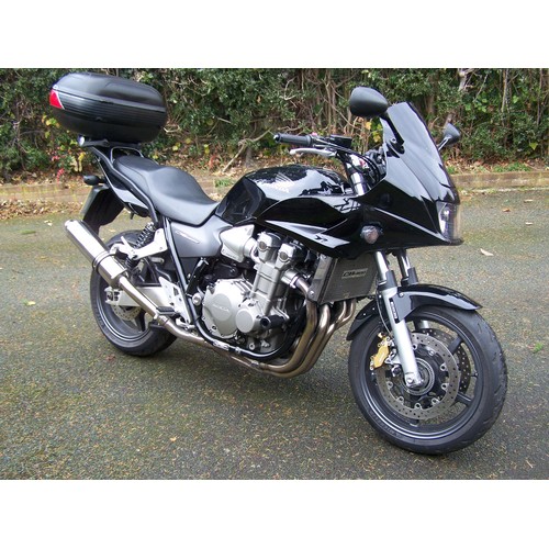 786A - Honda CB1300 motorcycle. 2007. Runs and rides well. Givi Maxia top box and original silencer. Comes ... 