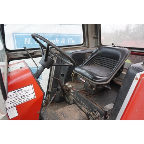 102 - Massey Ferguson 550 tractor. Pick up hitch, spool valves, 5901hrs recorded, 8 speed. Reg. ETL 639T. ... 