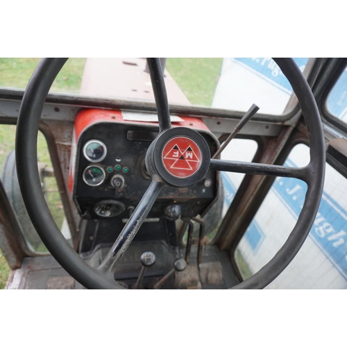 109 - Massey Ferguson 565 tractor. 5367hrs recorded, 8 speed. Reg. HVY 5825. V5 c/w operators manual and c... 