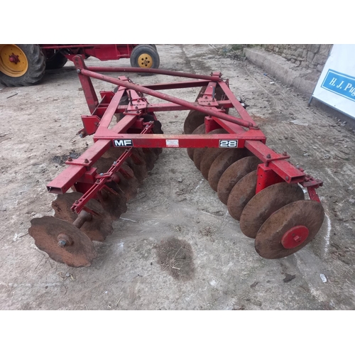 114 - Massey Ferguson 28 mounted discs, badged sn. 8679W83