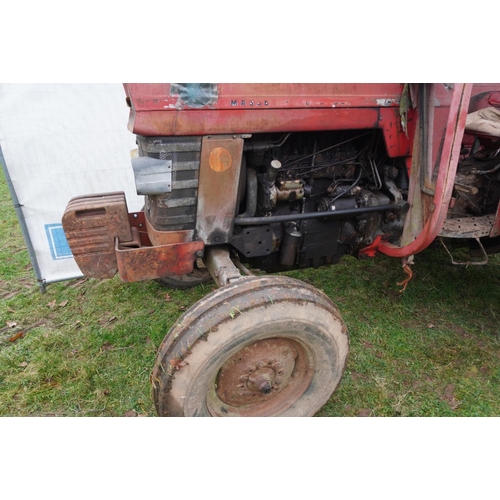 121 - Massey Ferguson 165 Multi-power tractor. 5700hrs recorded, Multi-power good, local tractor. Reg. UVJ... 