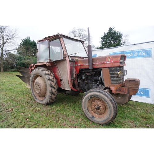 121 - Massey Ferguson 165 Multi-power tractor. 5700hrs recorded, Multi-power good, local tractor. Reg. UVJ... 