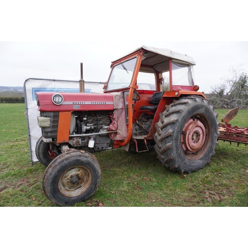 124 - Massey Ferguson 188 tractor. 8 speed gearbox, 6008hrs recorded, PAVT wheels, flexicab. Reg. JVD 153N... 