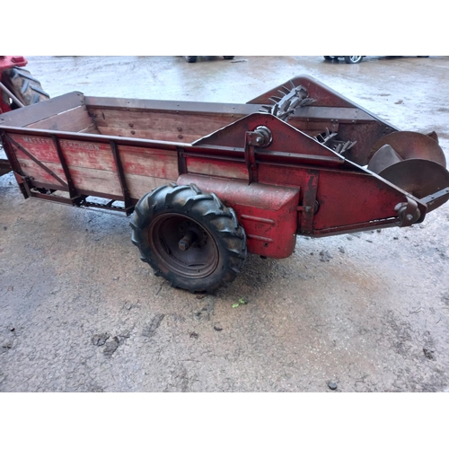 152A - Massey Ferguson muck spreader. Original.