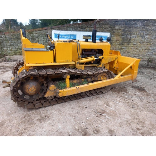 161 - Track Marshall crawler with hydraulic blade