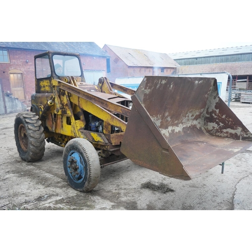 164 - Merton 2 way loading shovel, reg. ERX 566C