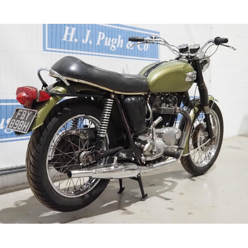 928 - Triumph Tiger 650 motorcycle. 1970. Runs and rides. Tank and mudguards recently resprayed. Being sol... 