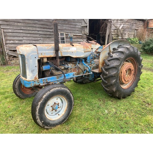 1648 - Fordson Super Major tractor. Sold in USA as a Ford Diesel 5000. Fitted with power steering. Twin dou... 