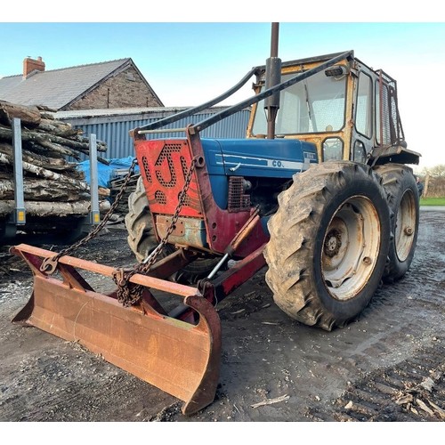 1655 - County 1164 tractor. Runs & drives. Dual power. Ex forestry tractor with forestry guards, beaded whe... 