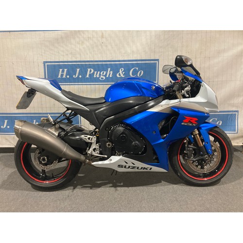932 - Suzuki GSXR K9 1000 motorcycle. 2009. 999cc. Mint bike. Full service history. Comes with book packs ... 