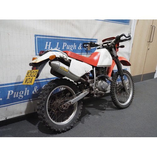 949 - Honda XLR 125 motorcycle. Mot 03/06/22. V5