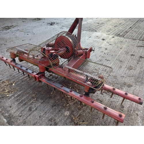 122 - Vicon reciprocating power harrow