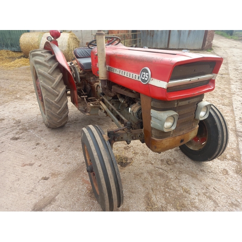 151 - Massey Ferguson 135 tractor. Petrol. sn. D19621