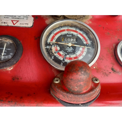 151 - Massey Ferguson 135 tractor. Petrol. sn. D19621