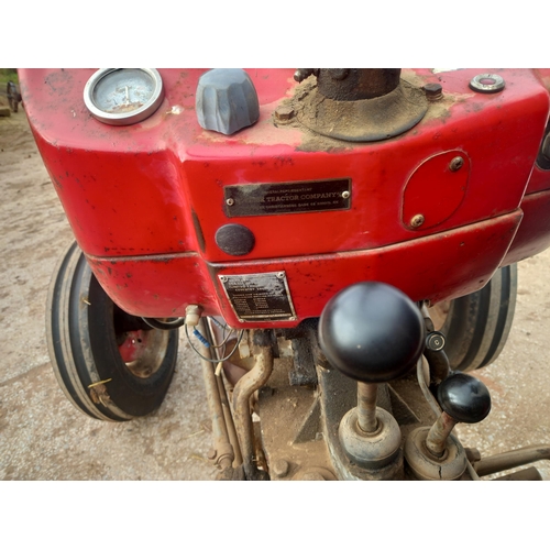 151 - Massey Ferguson 135 tractor. Petrol. sn. D19621