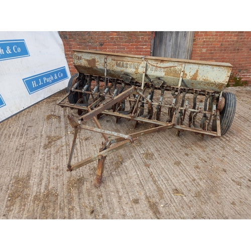 73 - Massey Ferguson seed drill c/w operators manual