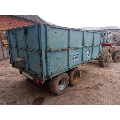 95 - Weeks Twin 7ton grain trailer