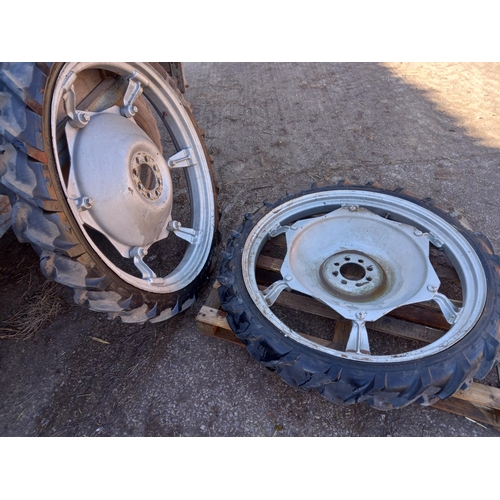 177 - Pair of rowcrop wheels and tyres 6.2/6-36