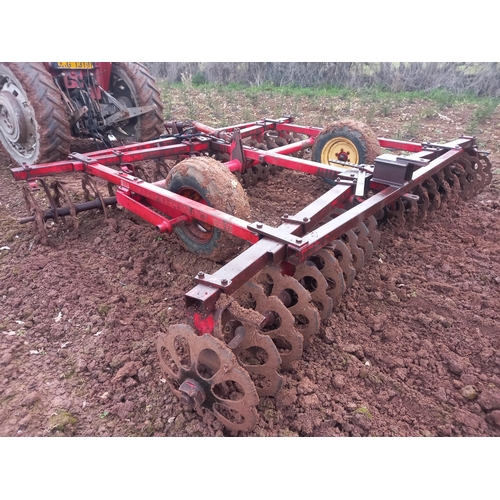 96 - Massey Ferguson 520 4M discs