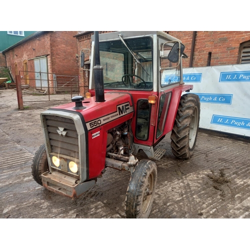 102 - Massey Ferguson 550 tractor. Pick up hitch, spool valves, 5901hrs recorded, 8 speed. Reg. ETL 639T. ... 