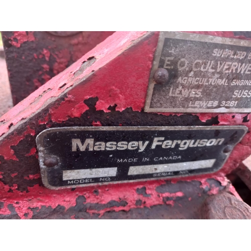 96 - Massey Ferguson 520 4M discs