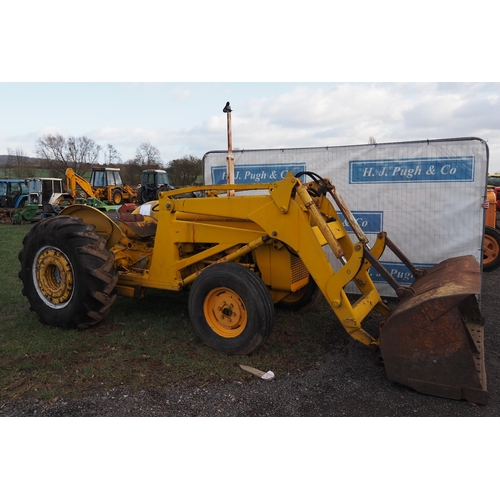 1641 - Massey Ferguson 205 Industrial loader tractor. Instant reverse, runs and drives, new starter motor, ... 