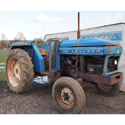 1653 - Leyland 245 2wd tractor. Runs and drives
