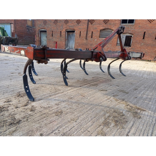 108 - Massey Ferguson 23 spring tine cultivator 3M