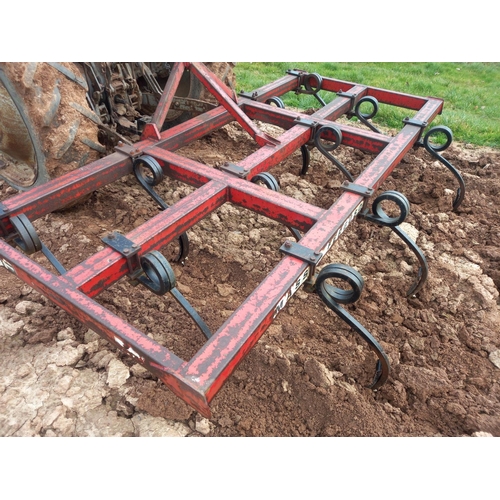 108 - Massey Ferguson 23 spring tine cultivator 3M