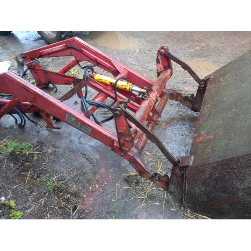 258 - Massey Ferguson 80 loader with bucket and brackets