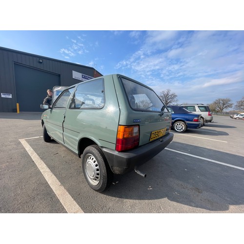 262 - Fiat UNO 45 Formula 3 door hatchback. 1987. 903cc. Mint green. 33305 miles from new, MOT until 19/01... 