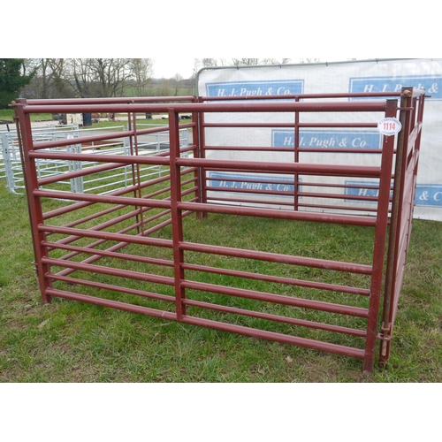 1114 - Red cattle hurdles 8ft -4