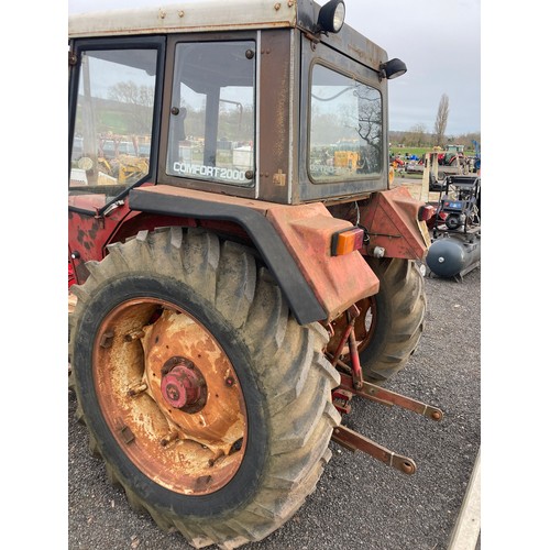 1173A - International 946 4WD tractor. 1977. New power steering orbiter, brakes done, good runner. Reg. VCH ... 