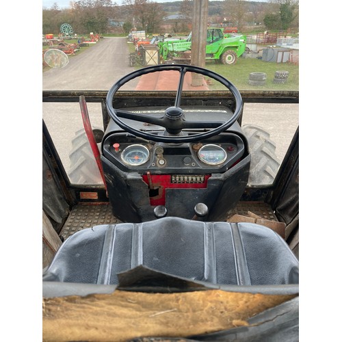 1173A - International 946 4WD tractor. 1977. New power steering orbiter, brakes done, good runner. Reg. VCH ... 