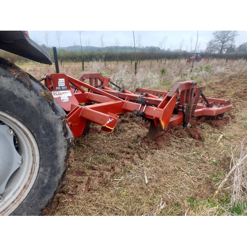 120 - Spaldings 3 leg flatlift with 5 cultivator tines and packer roller