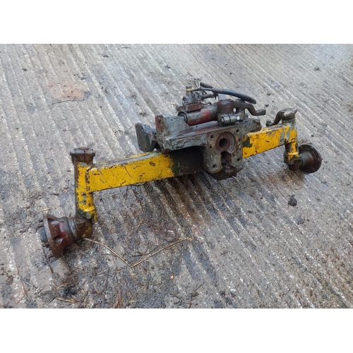 263 - Massey Ferguson 165 front axle